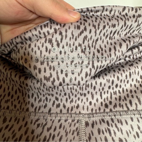 Athleta Salutation Stash Pocket II Printed 7/8 Tight Leggings Size Small - Picture 4 of 5